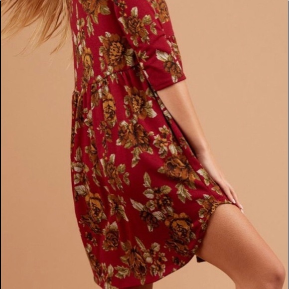 Burgundy floral babydoll dress - Picture 4 of 4